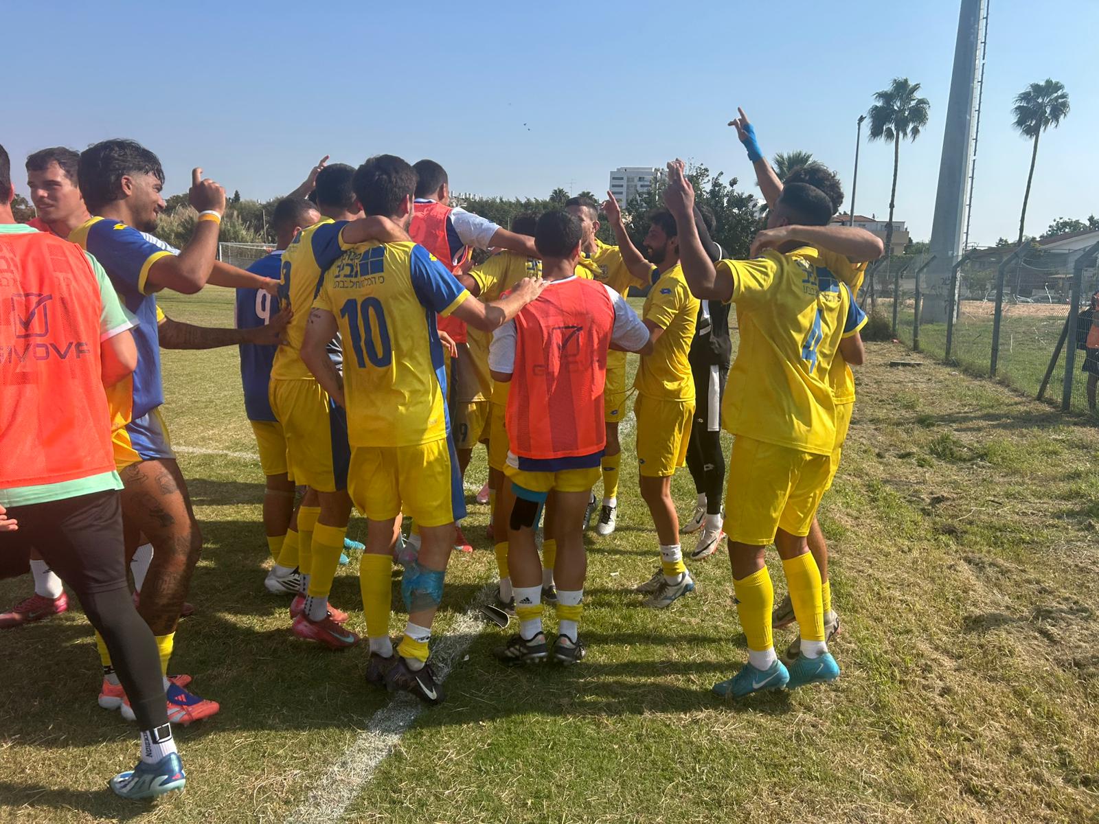 חוגגים משחק שני ברציפות. מכבי עירוני אשדוד